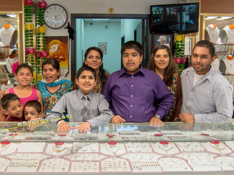 GOLDEN.JEWELERS-155