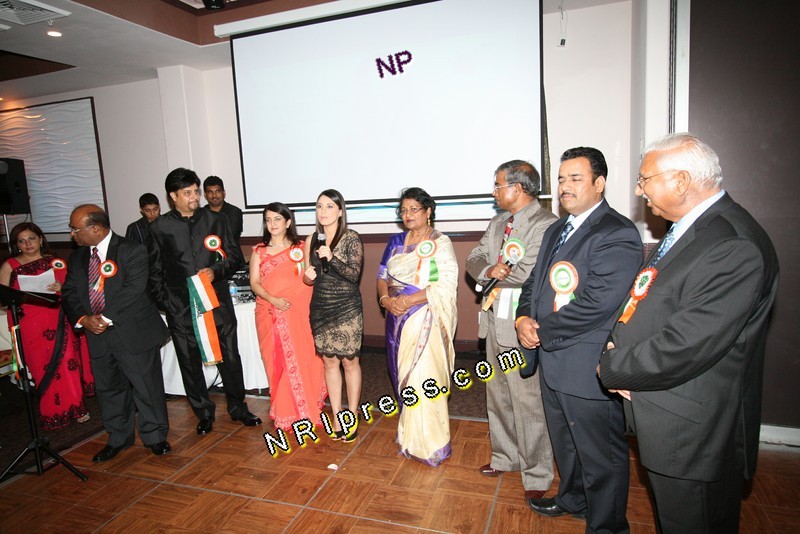 MINISSHA_LAMBA-046