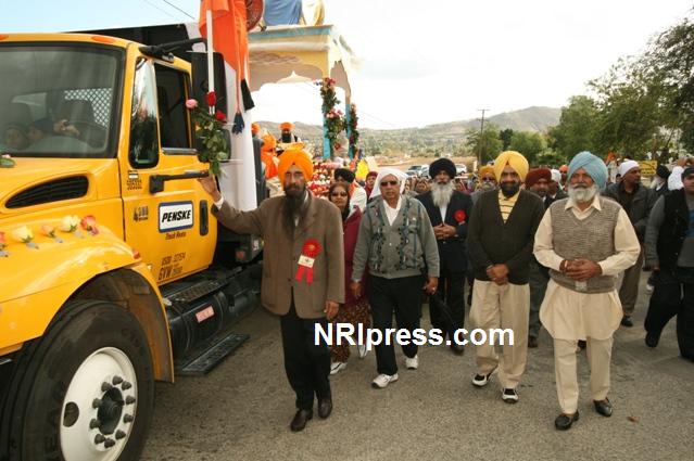 Riverside_Gurdwara_Nagar_Kirtan-169