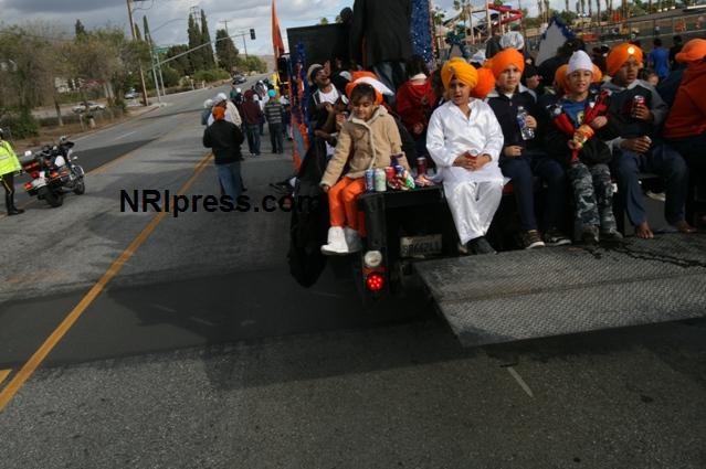 Riverside_Gurdwara_Nagar_Kirtan-210